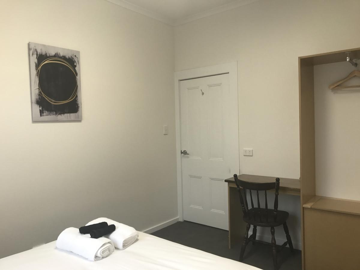 Okeefes Hotel Backpackers Launceston Esterno foto
