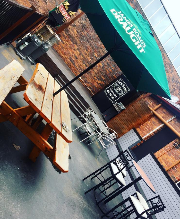 Okeefes Hotel Backpackers Launceston Esterno foto